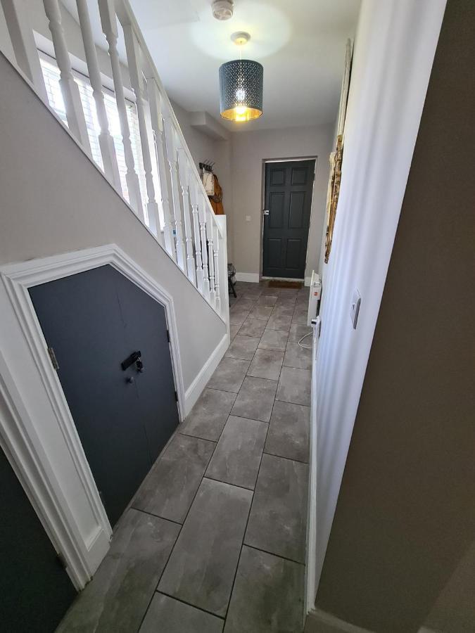 Beautiful Mews House In A Georgian Listed Building Close To The A38 Burton-upon-Trent المظهر الخارجي الصورة